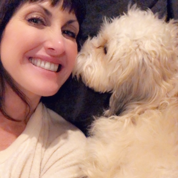 Meet your Posher, Shannon - Picture 3 of 3